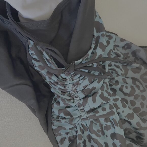 Eomenie. 1-piece swimsuit. Tummy Control. Ruched. Leopard/Blue Gradient. S - Picture 9 of 12